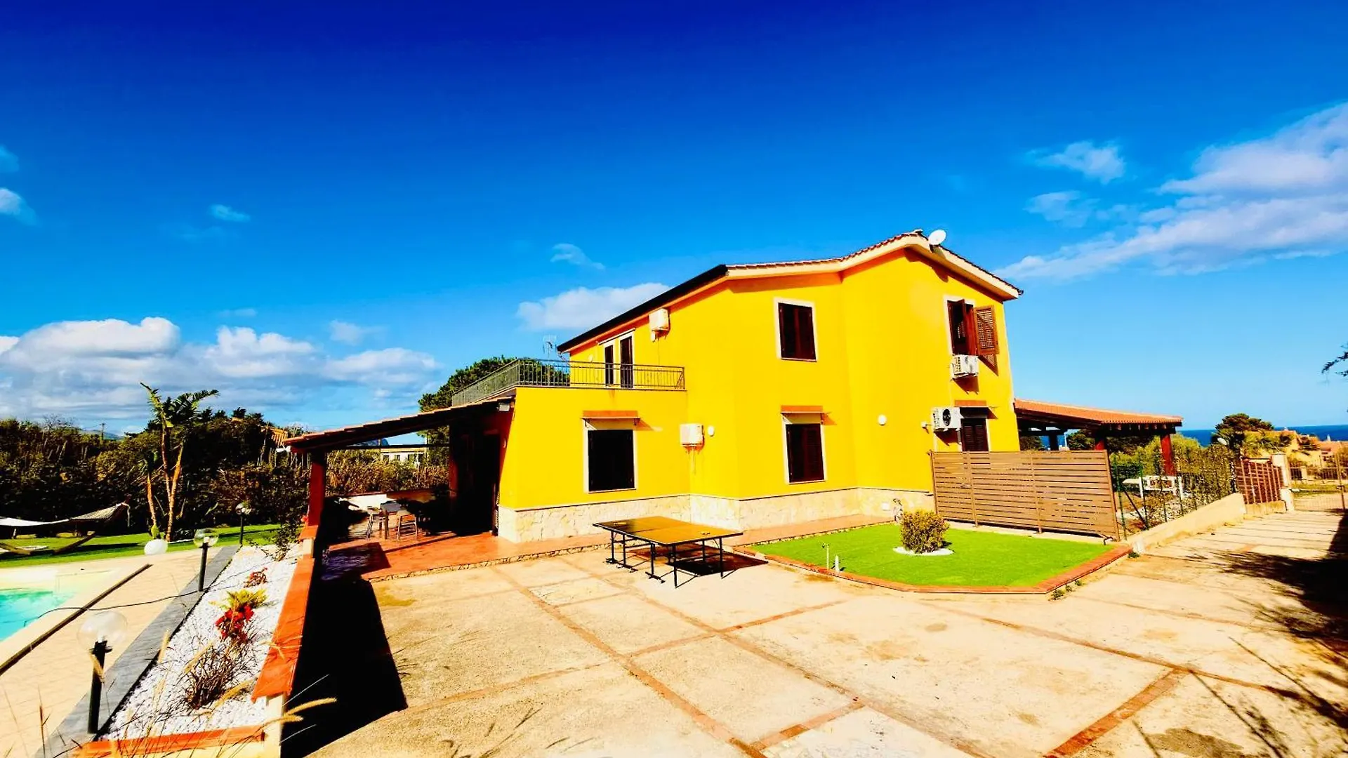 Villa Clara Altavilla Milicia 0*,  Itálie